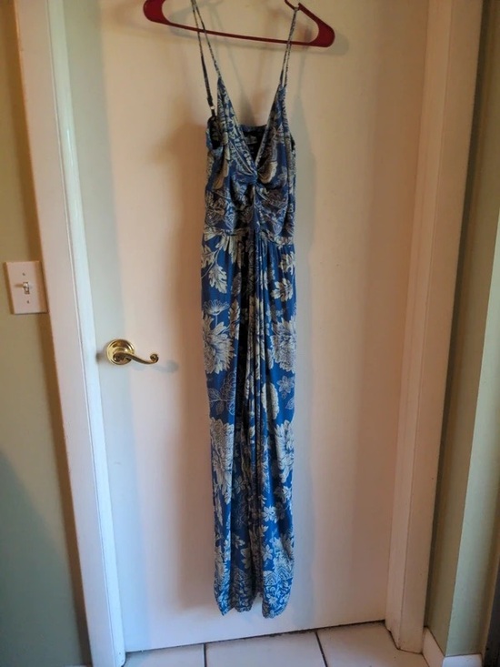 Dresses & Skirts - Blue Floral V-Neck Maxi Dress with Spaghetti Straps